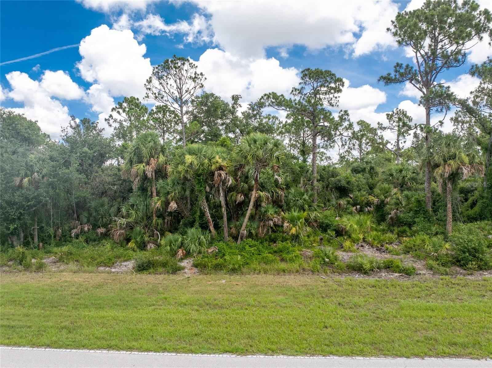 932 BISCAYNE Dr  