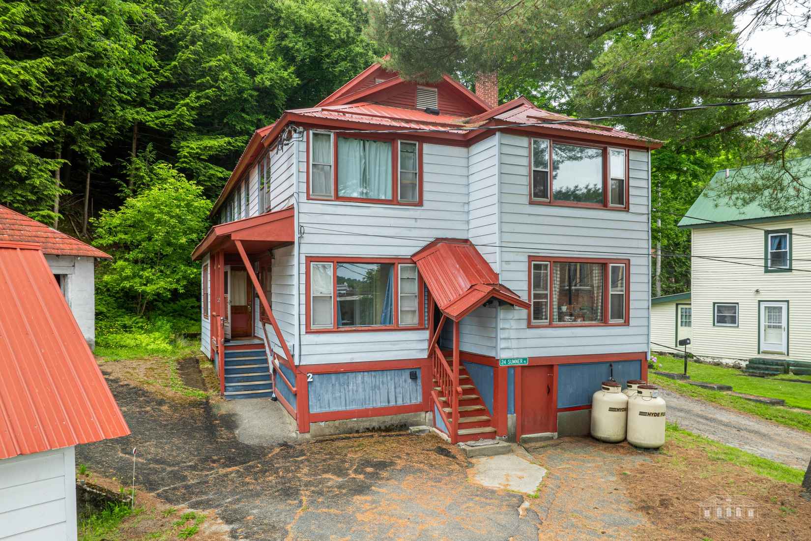24 Sumner Pl  