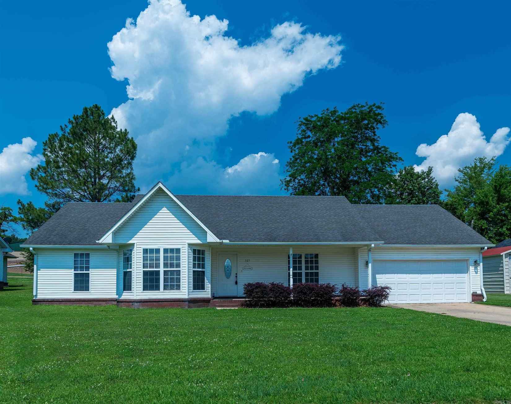 105 Janis Dr  