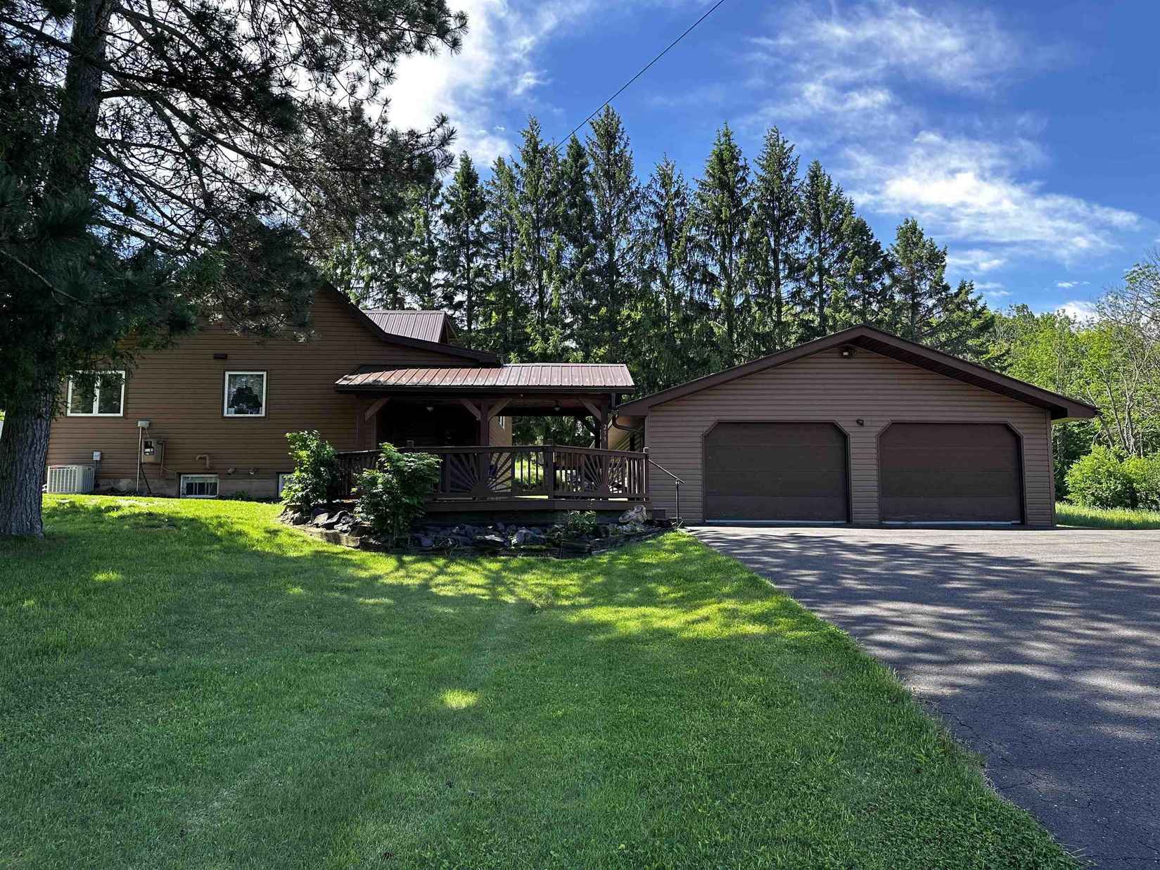 233 W LAYMAN Dr  