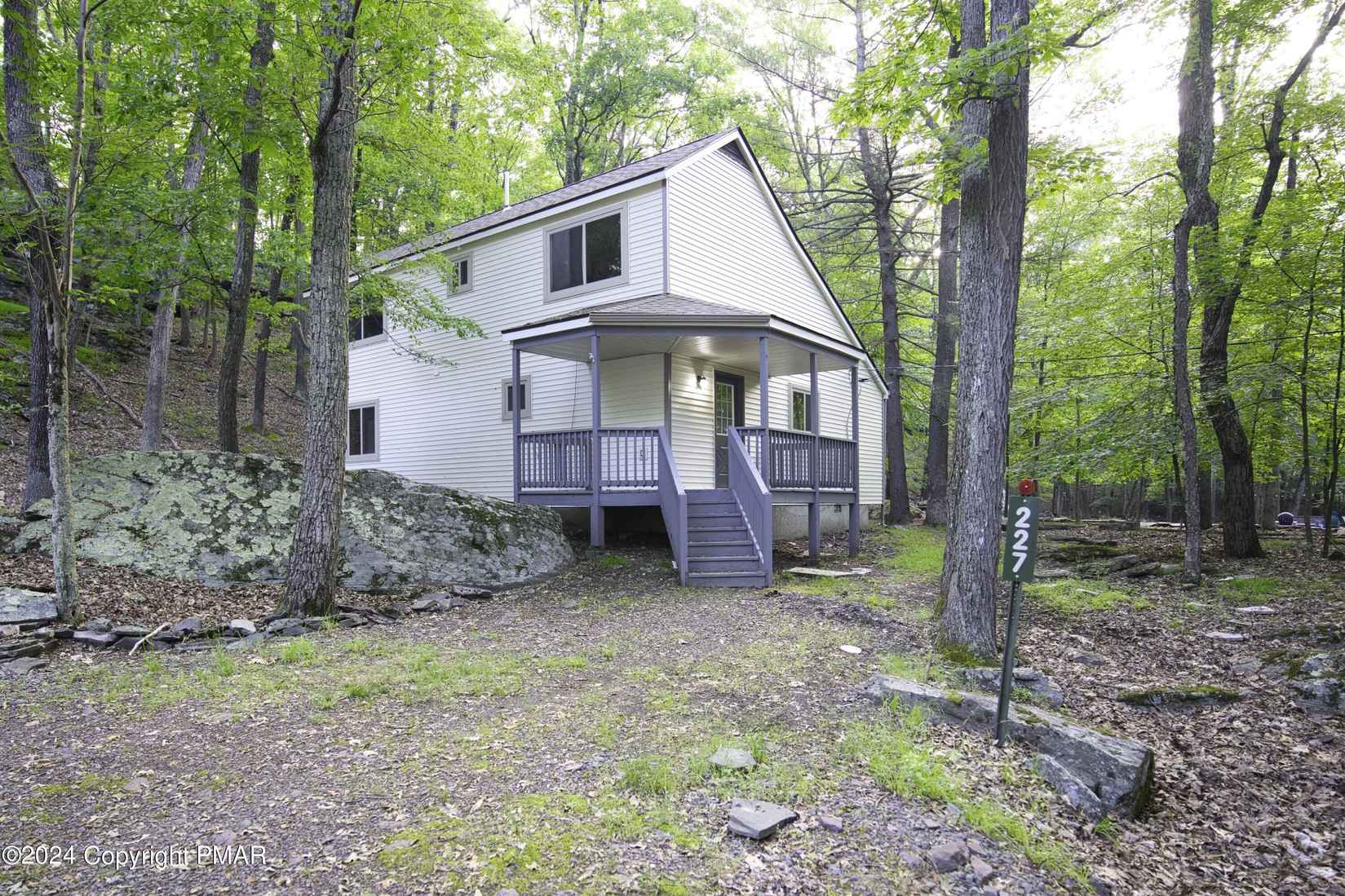 227 Falling Waters Blvd  