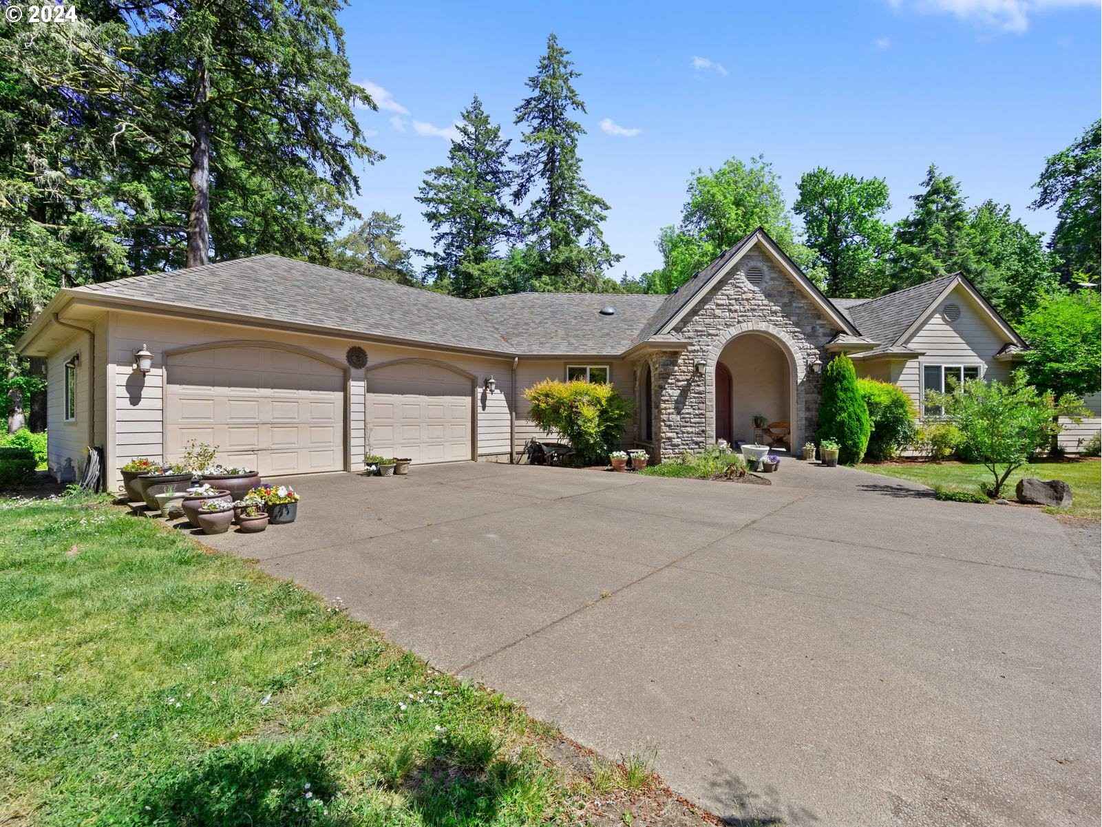 23090 Yamhill Riv Rd  