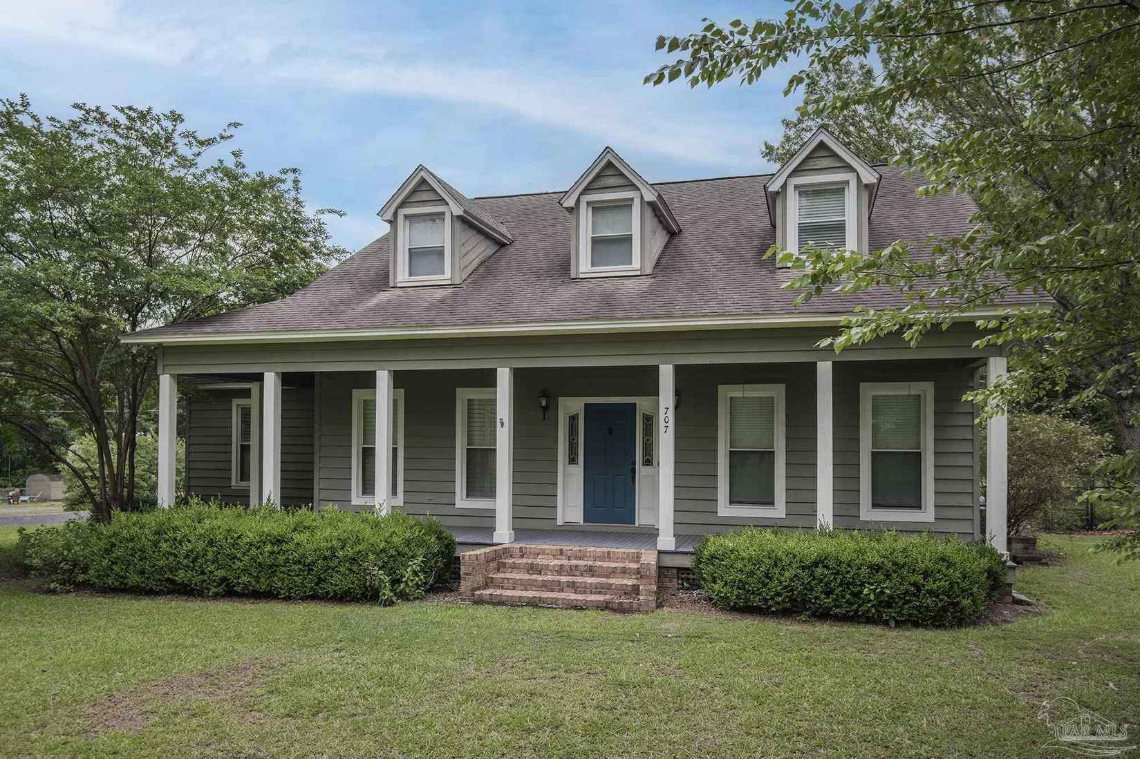 707 Bob White Dr  