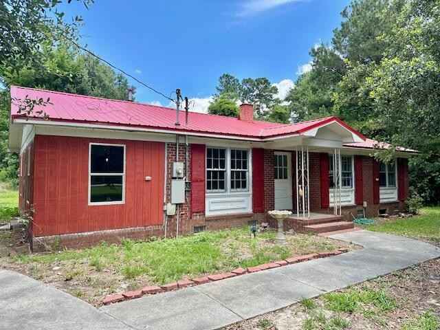 2042 Sniders Hwy  