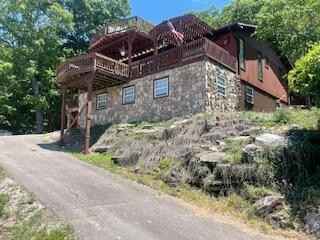 130 Curtis Ln  