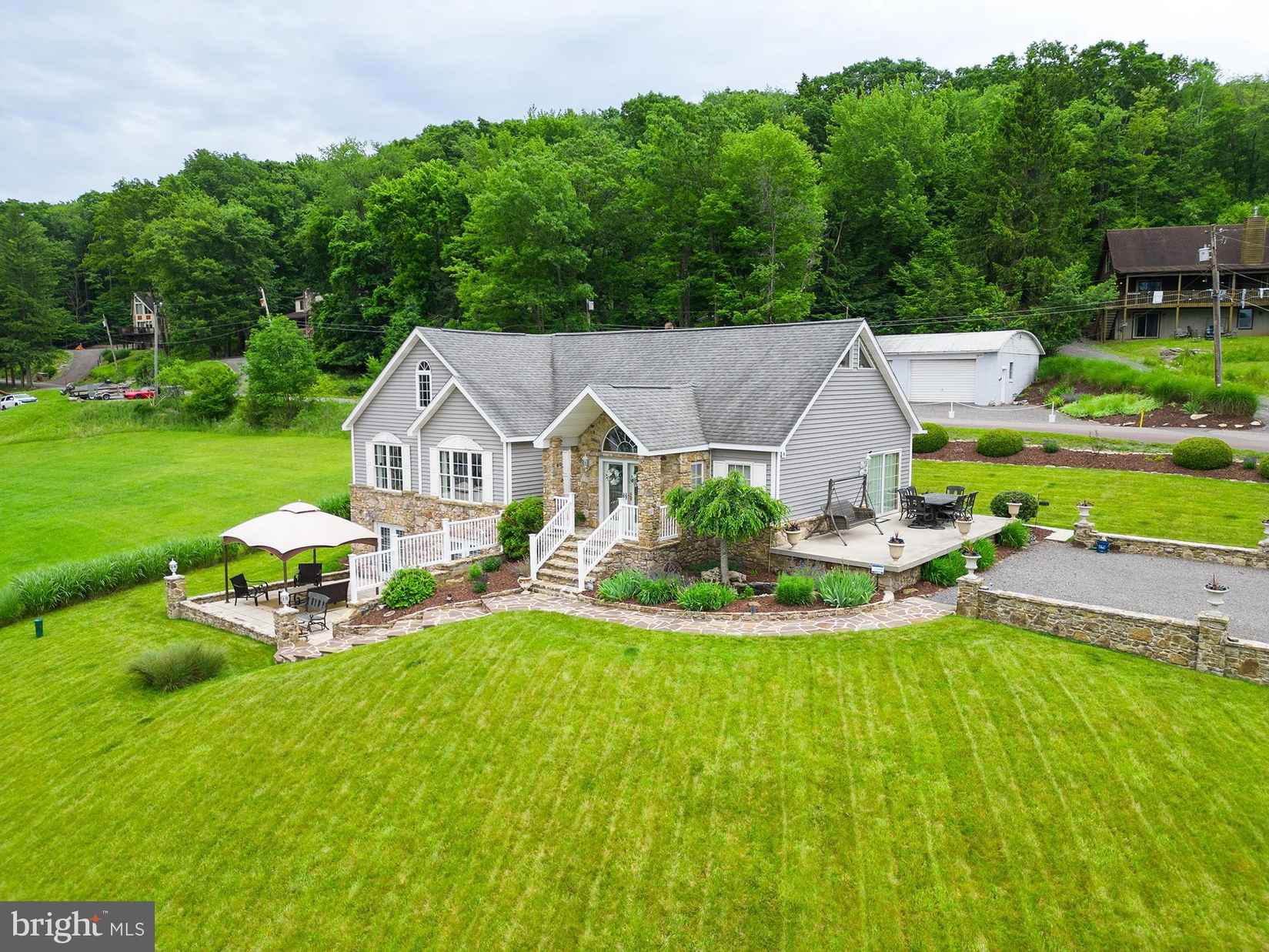 39 LEO FRIEND Rd  