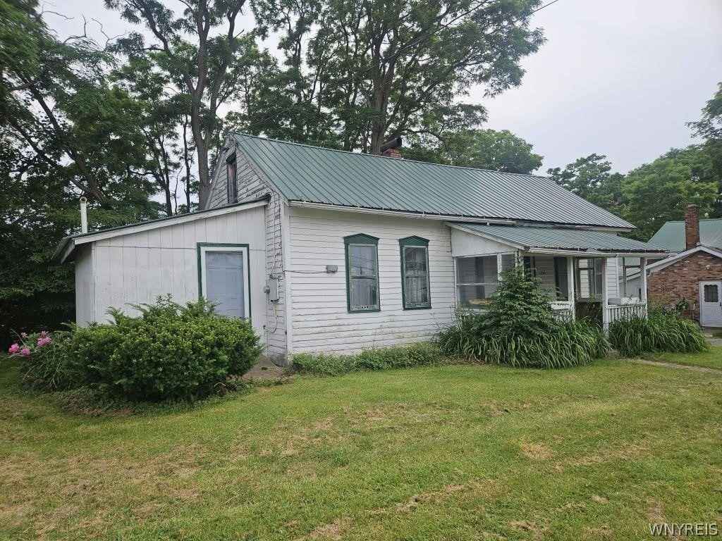 1312 Clinton St Rd  