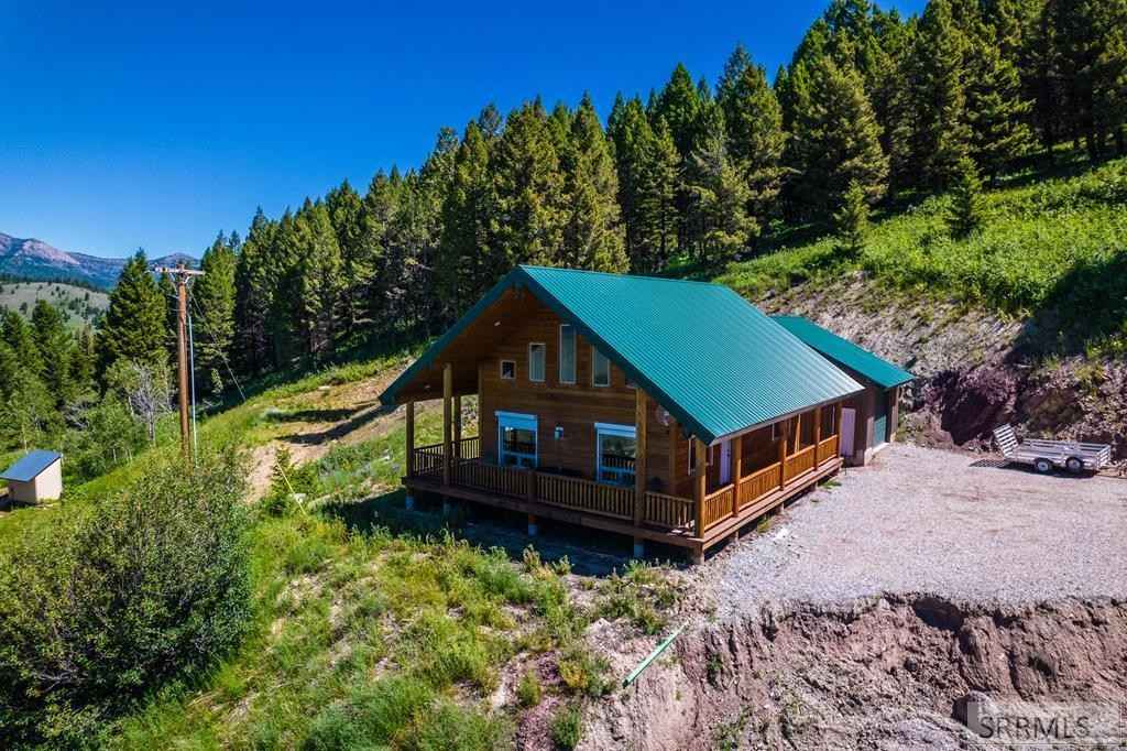 5172 Mtn Dr  