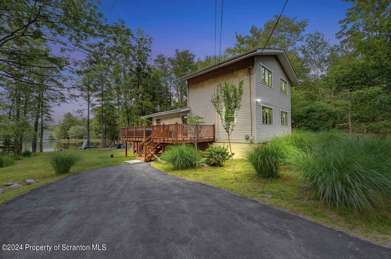 330 Stillwater Dr  
