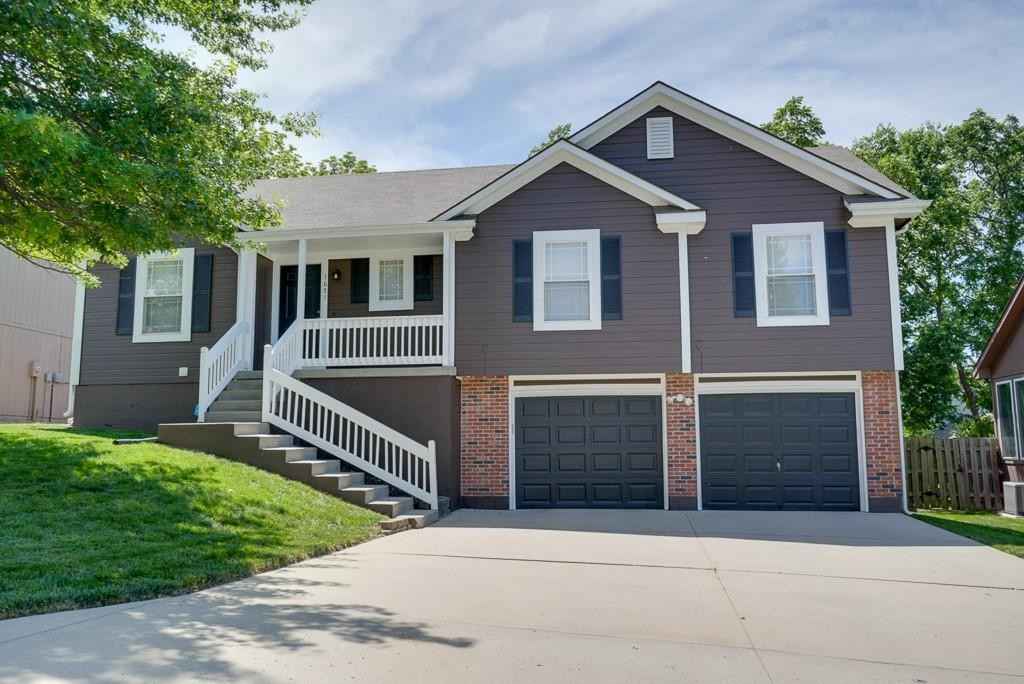 1601 NW Nicholas Dr  