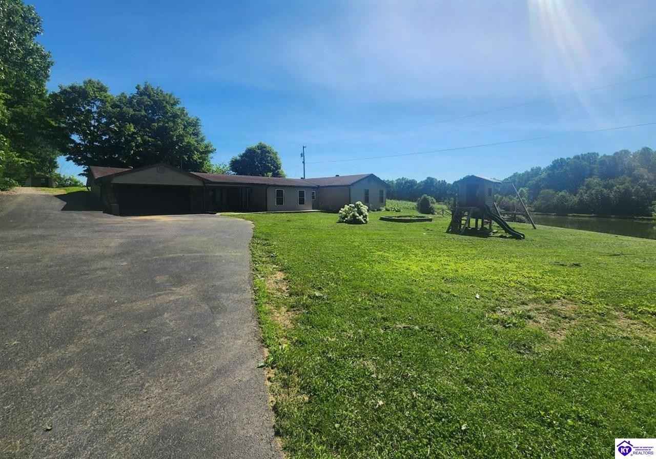 2413 Hwy 1870  