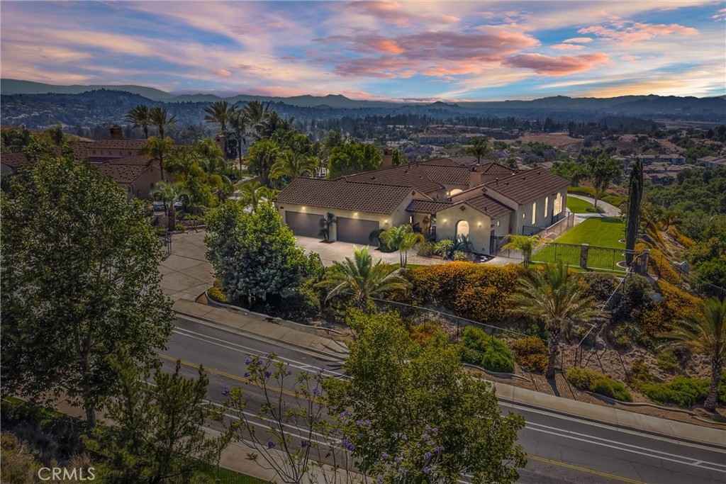 5239 Lochmoor Dr  