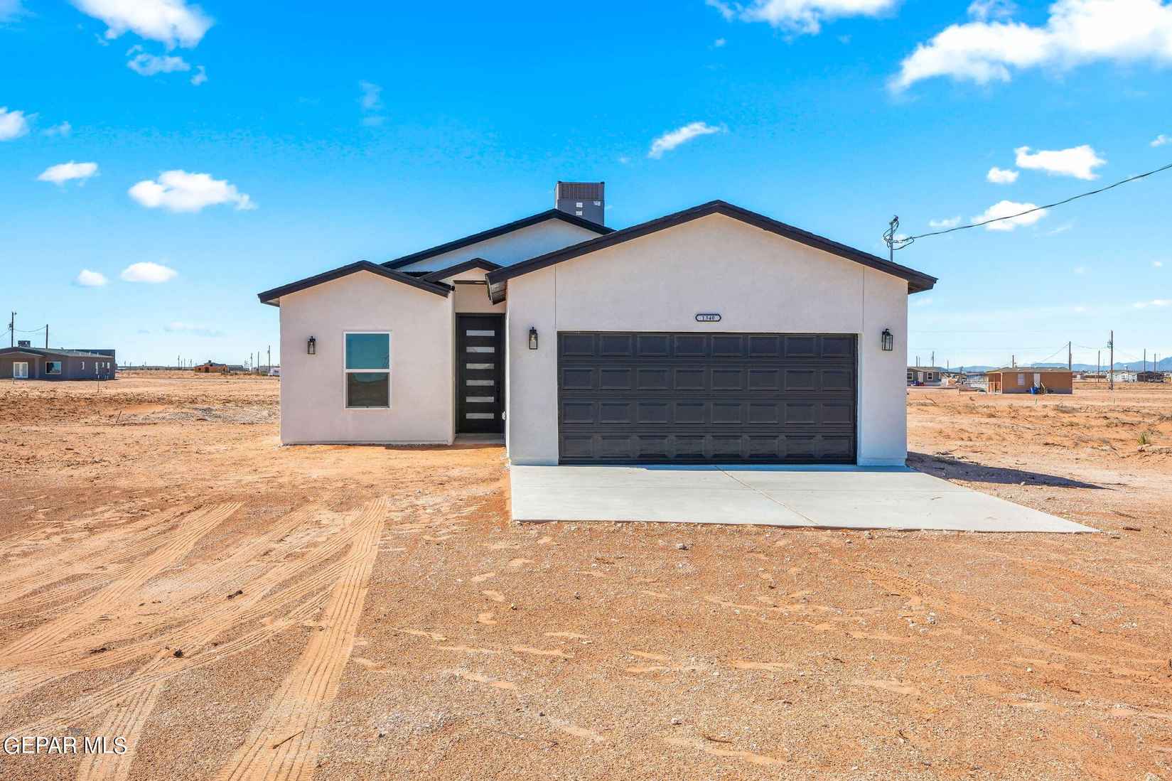 1332 Syrian Desert Dr  
