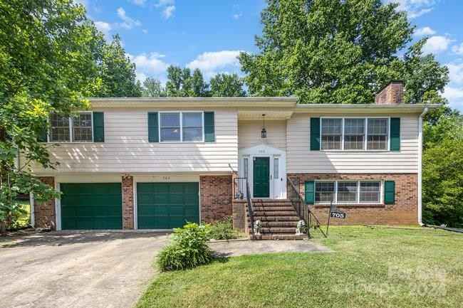 705 Hanover Dr  