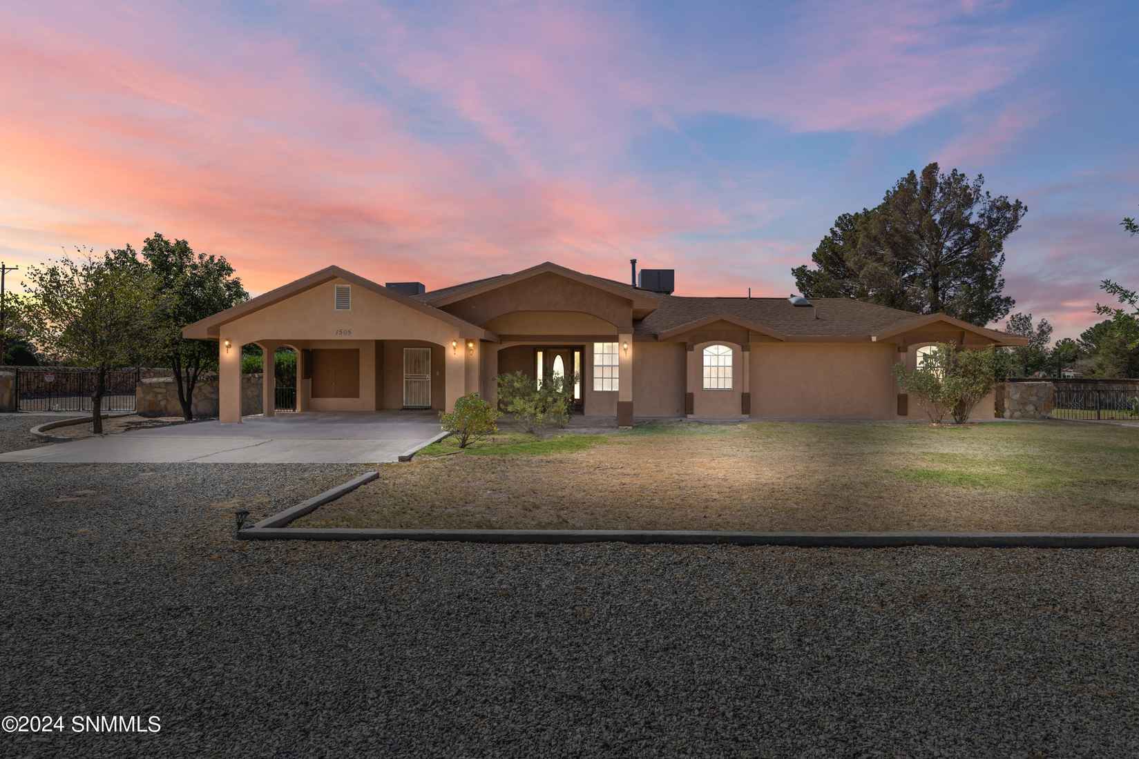 1505 Bridle Path  