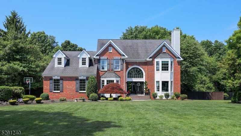 15 FOXGLOVE DR  