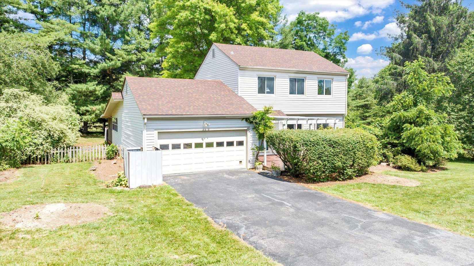 1107 Horseshoe Ln  