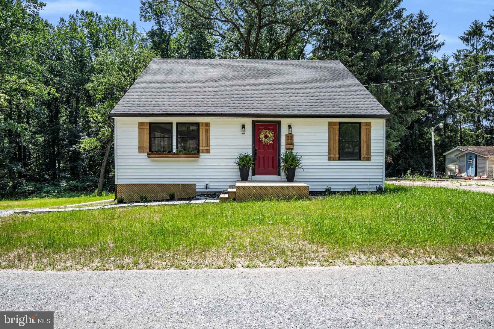 22 26 RAVEN Ln  