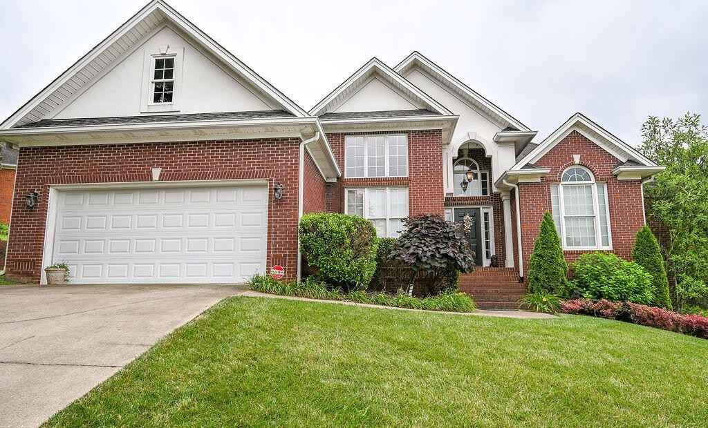 1967 Weston Hills Dr NW  
