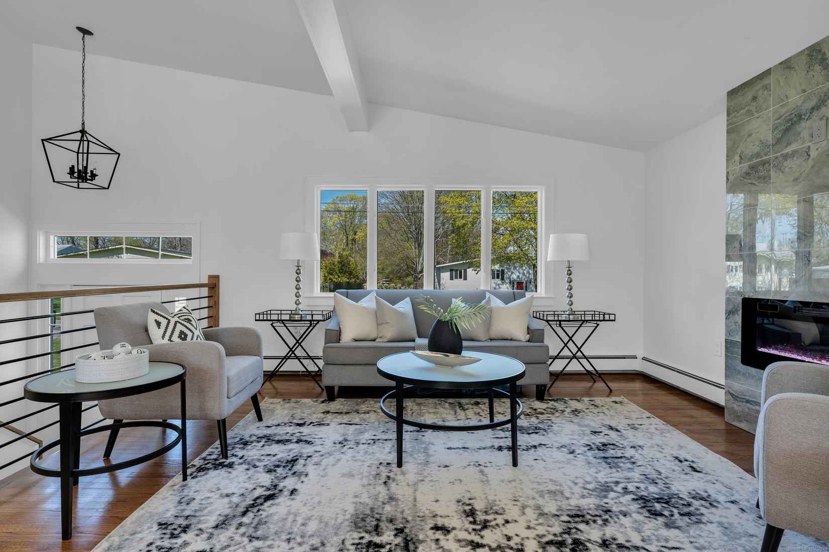 6 Tudor Ct East  