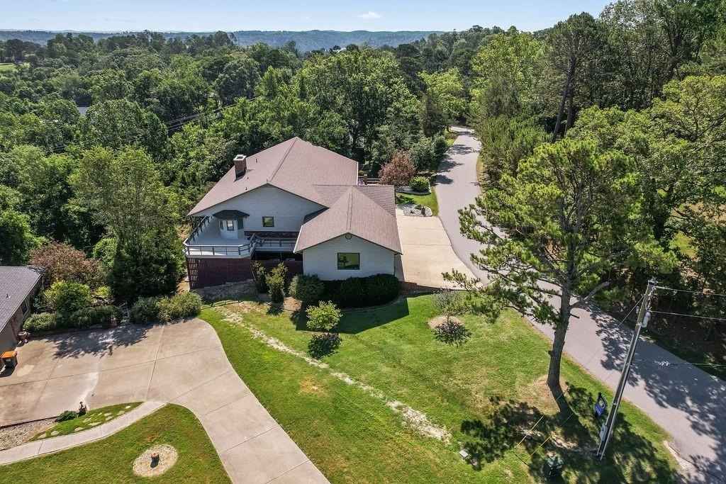 8021 Old White Riv RD  