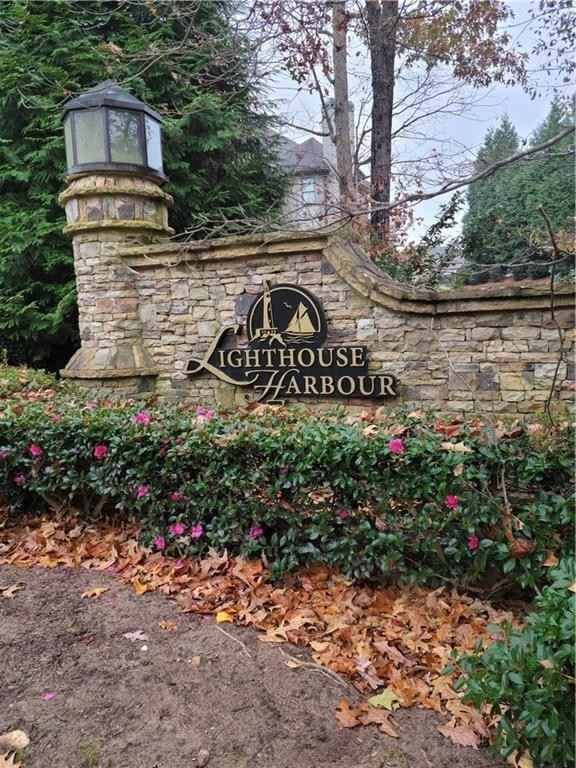 6810 Bragg Rd  