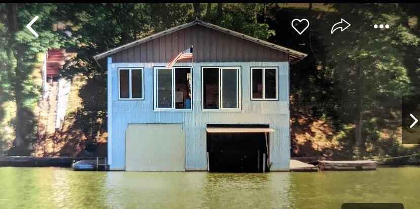 305 Nancy Ln  