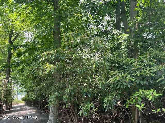 401 Stillwater Dr  