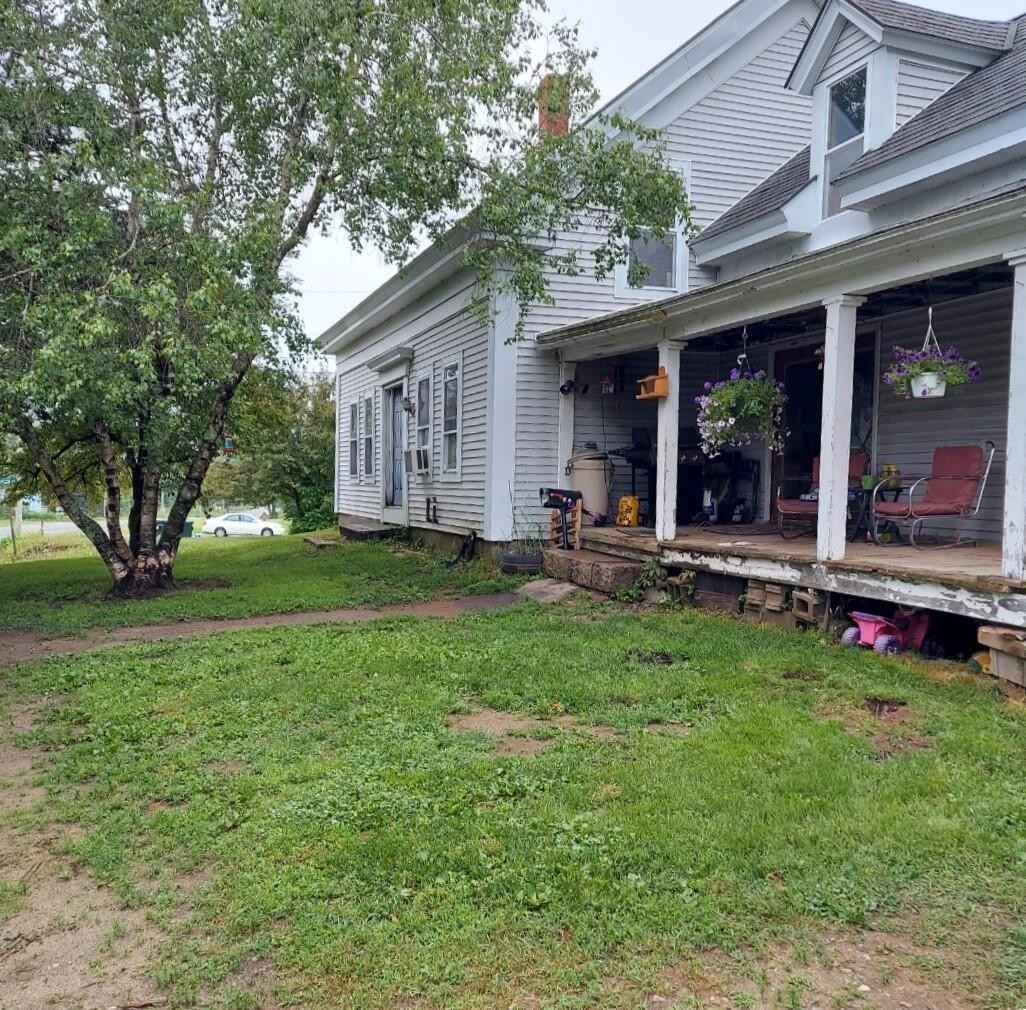1022 Main St  