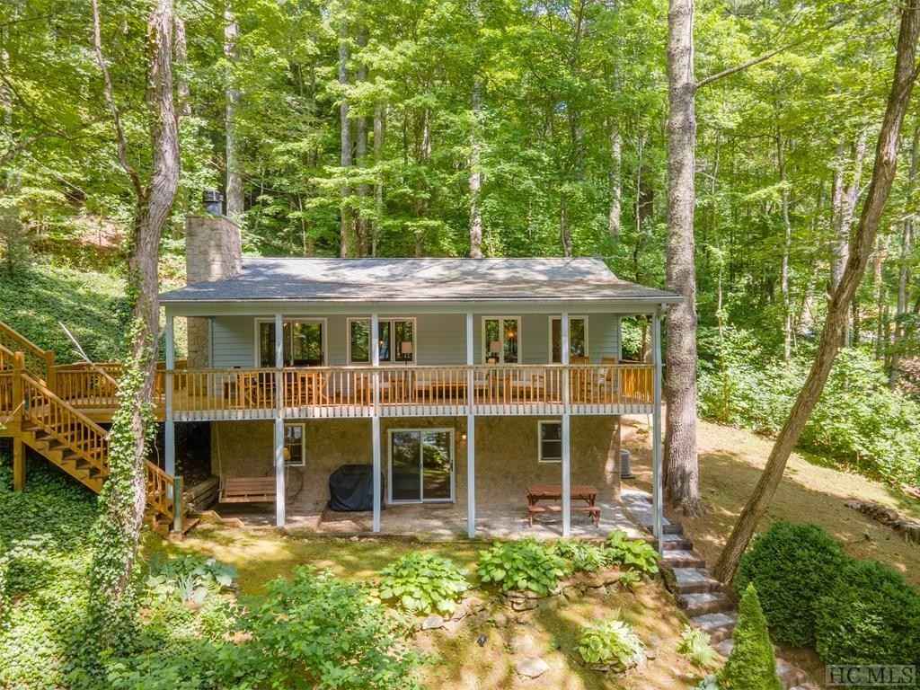 975 Glenshore Dr  