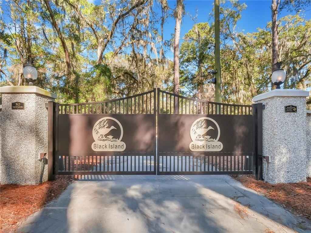 000 West Black Is Rd  