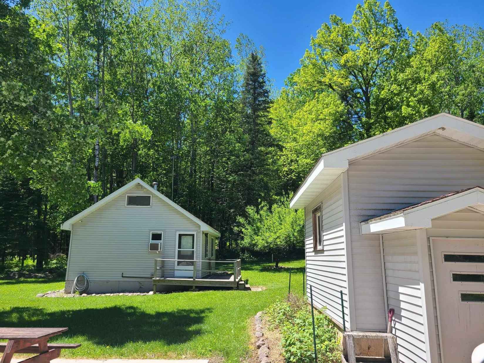 15721 MCCAUSLIN Xing Ln  