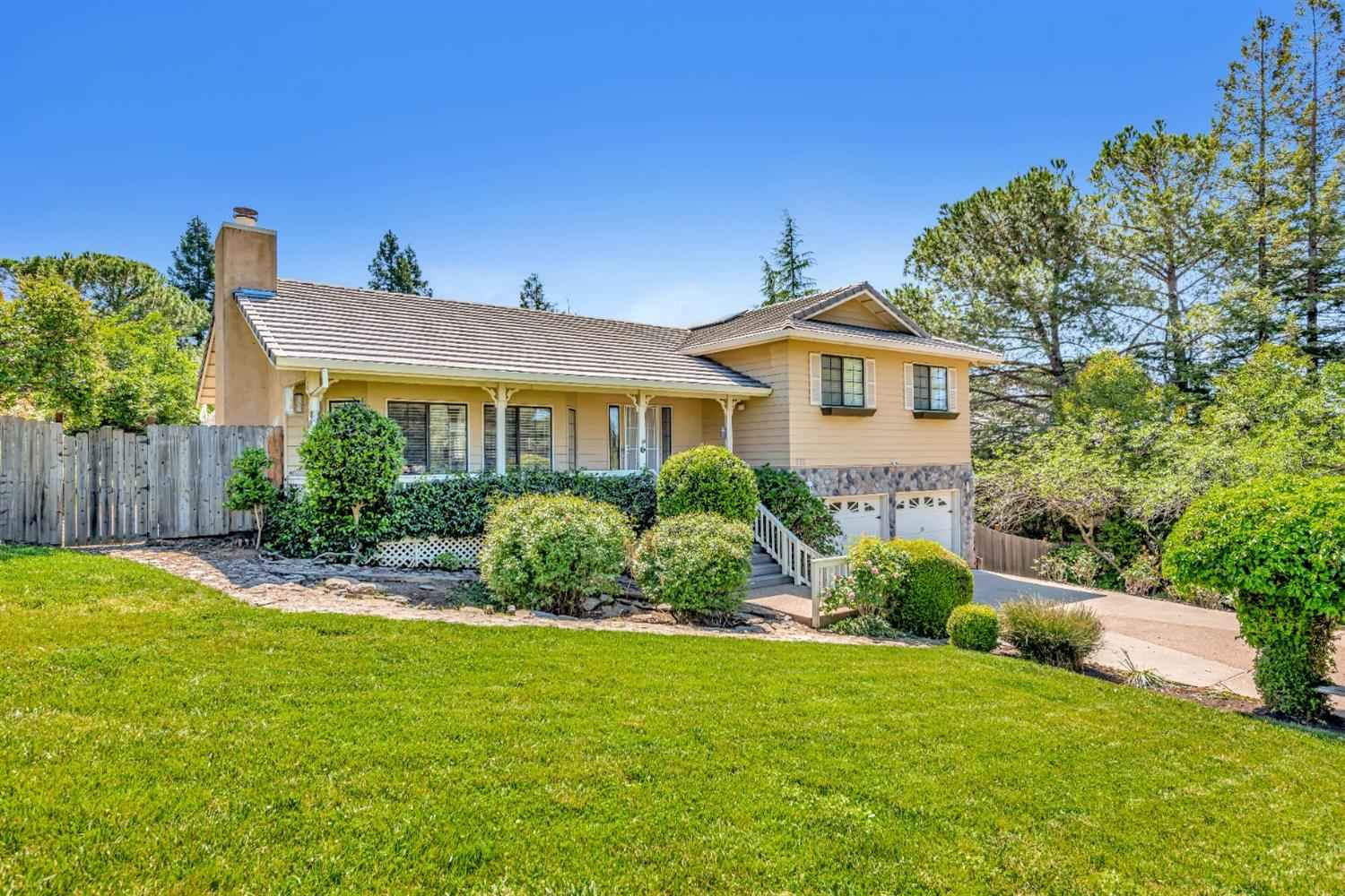 2735 Nokomis Ct  