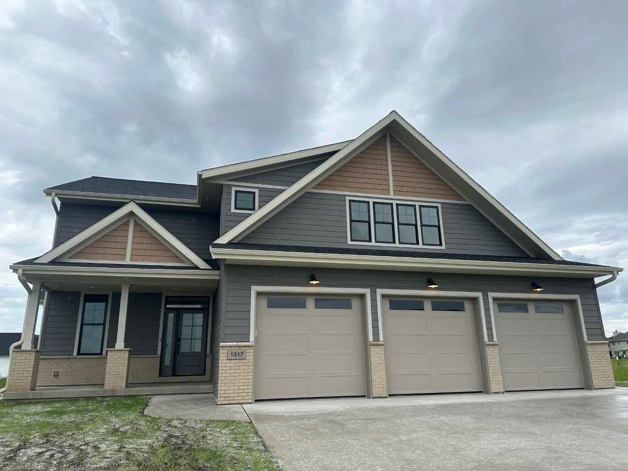 1317 Spahn Dr  