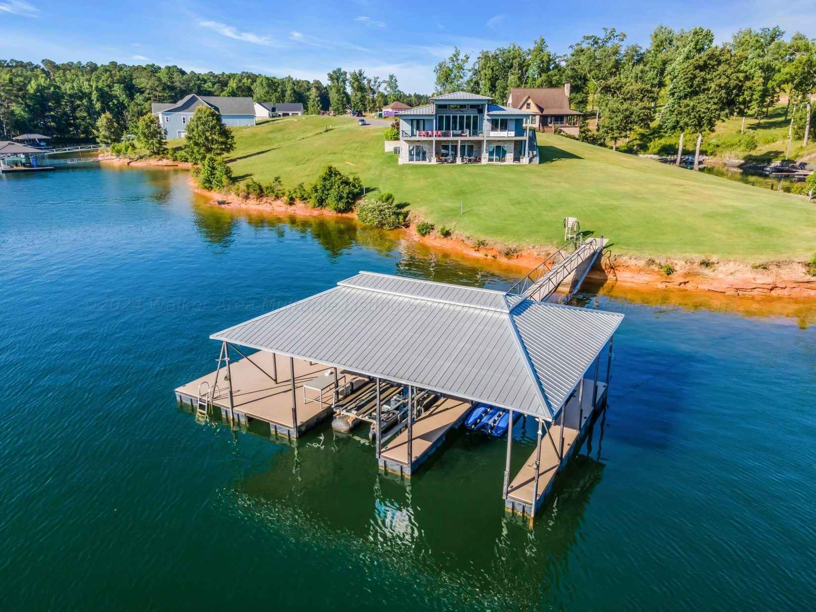 140 NOAH'S Rd  