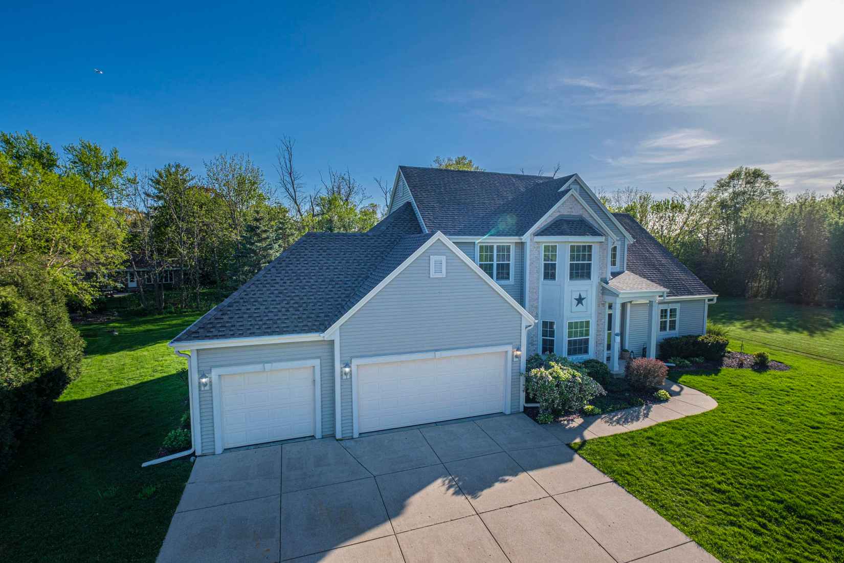 W155S7660 Rain Tree Ct  