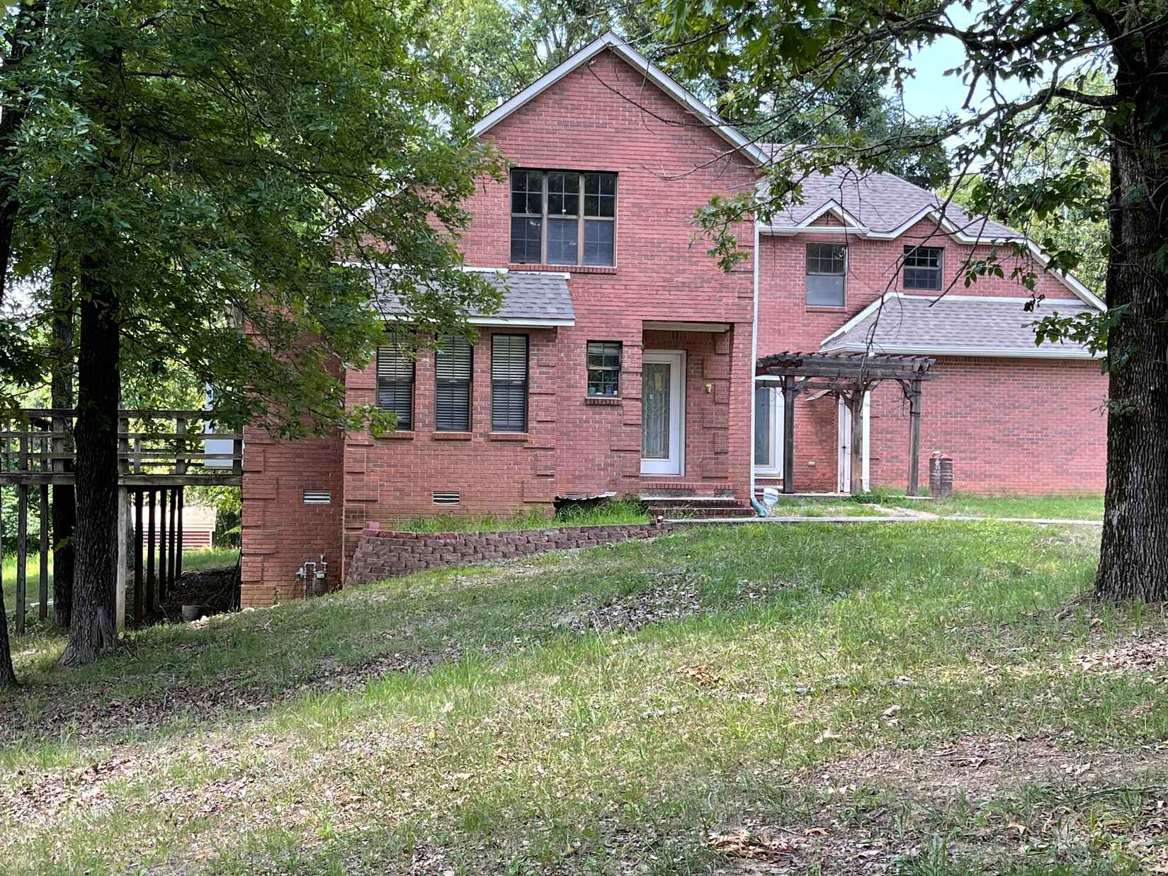 225 Teresa Ln  