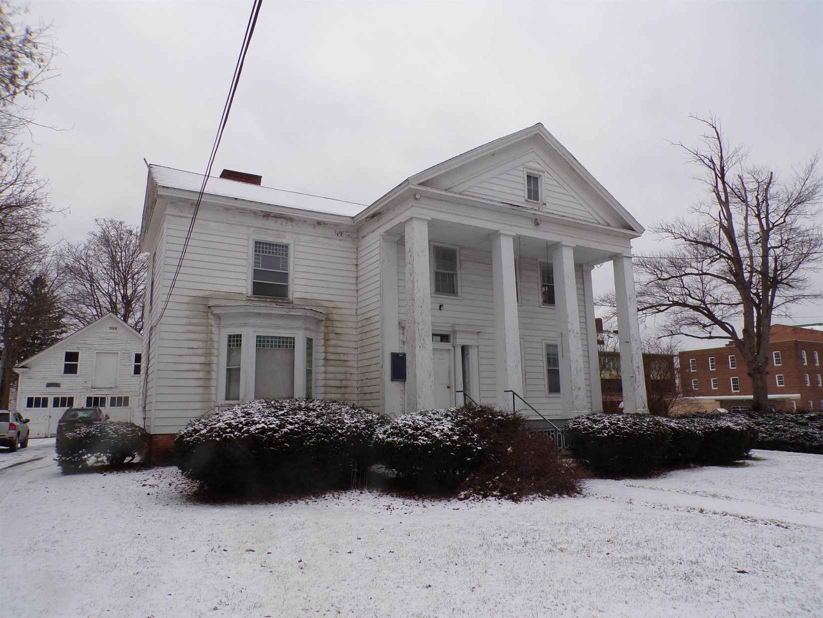 49 Elm St  