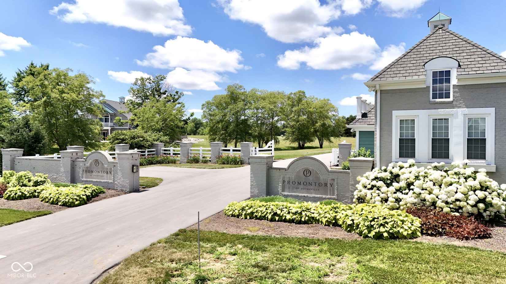 1860 Hollingsworth Ln  