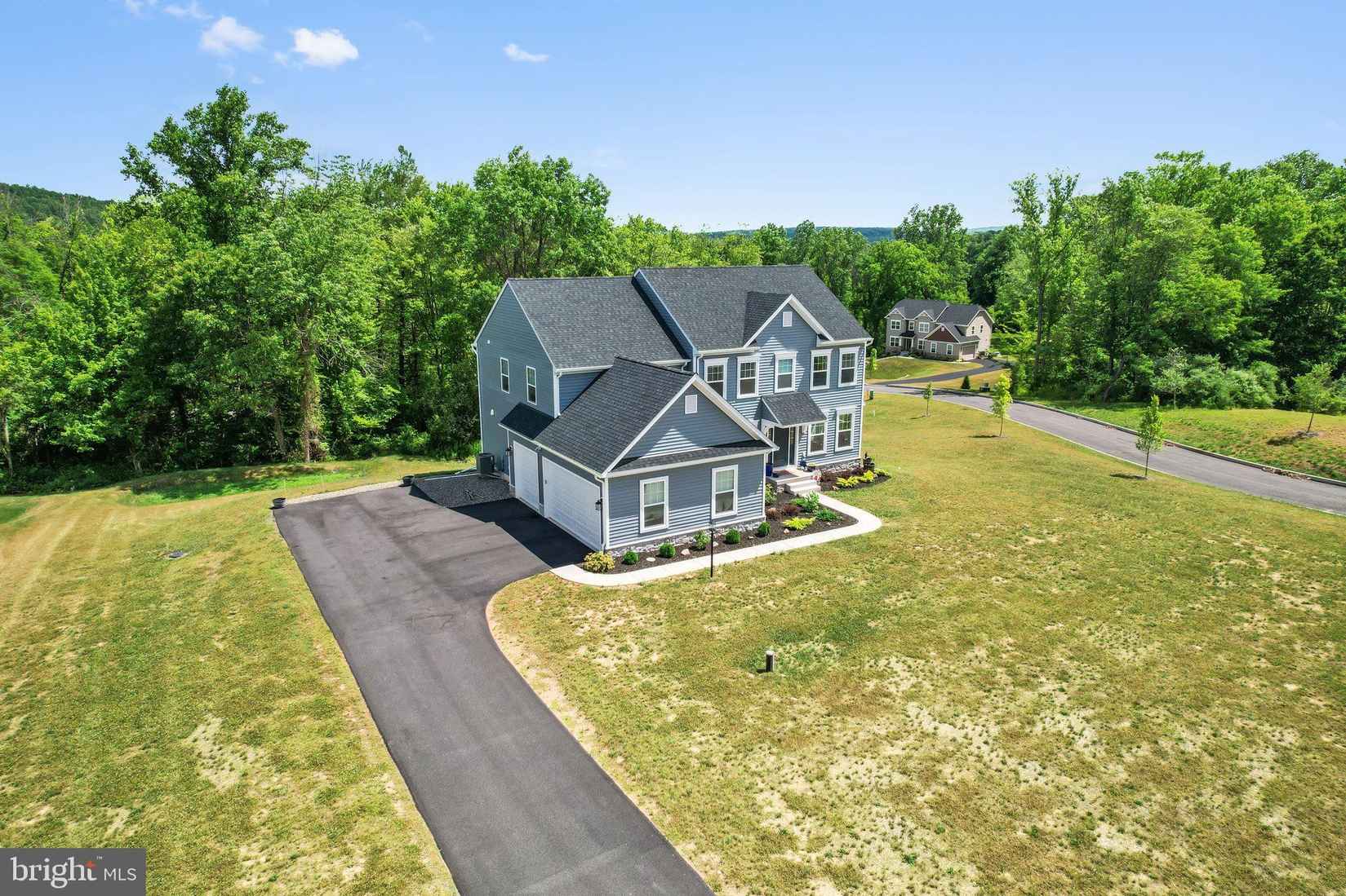 225 OAK Grv Rd  