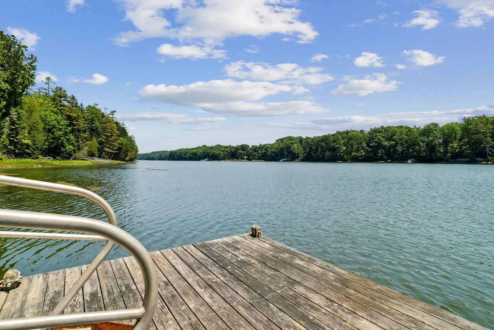 44 Seabreeze Ln  