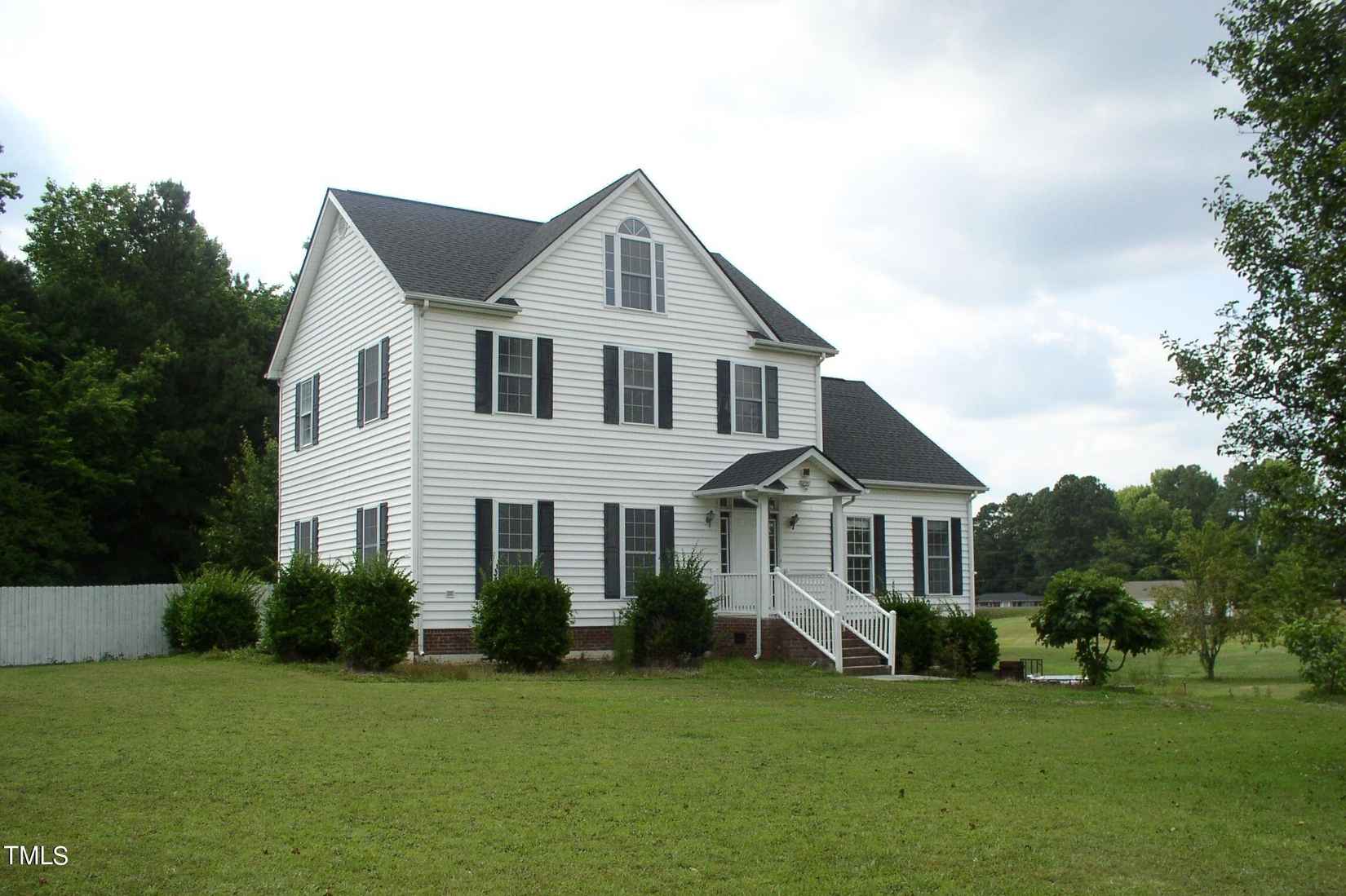 90 Evergreen Pl  