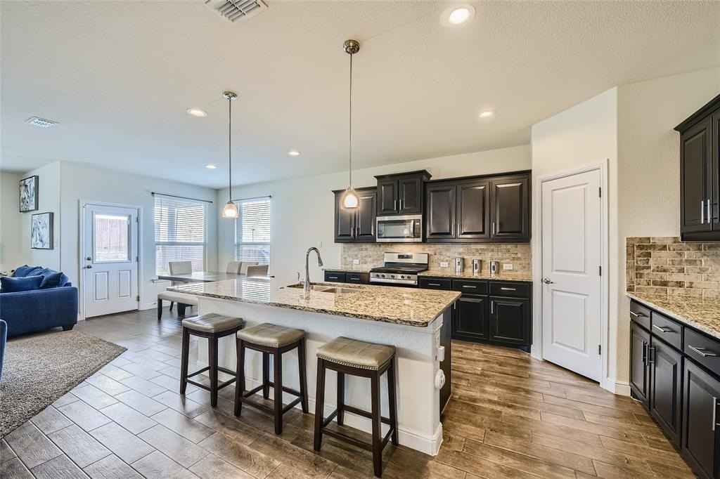 1217 Burlingame Dr  