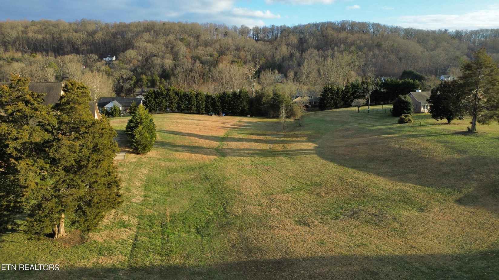 145 Old Farm Rd  