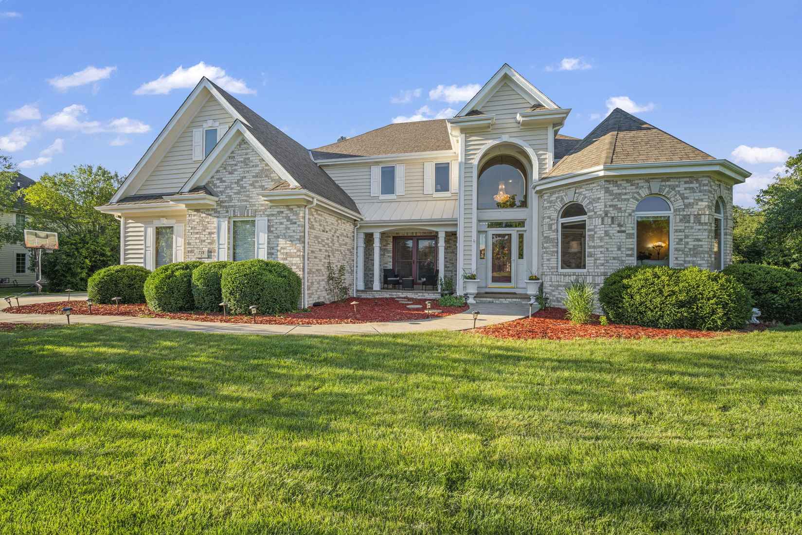 738 River Reserve Dr  