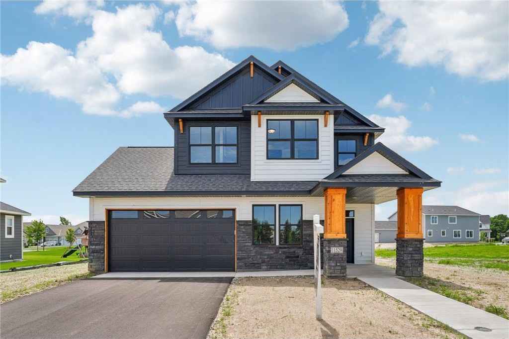 11529 Lakewood Dr NE  