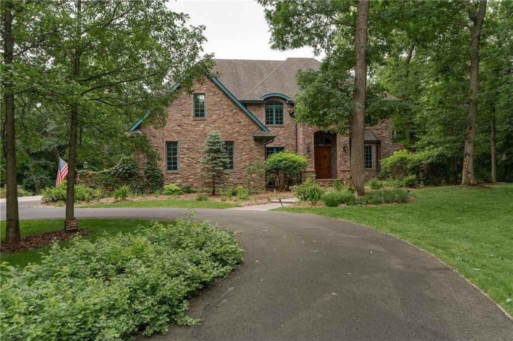 880 Weatherhill Woods Ln SW  