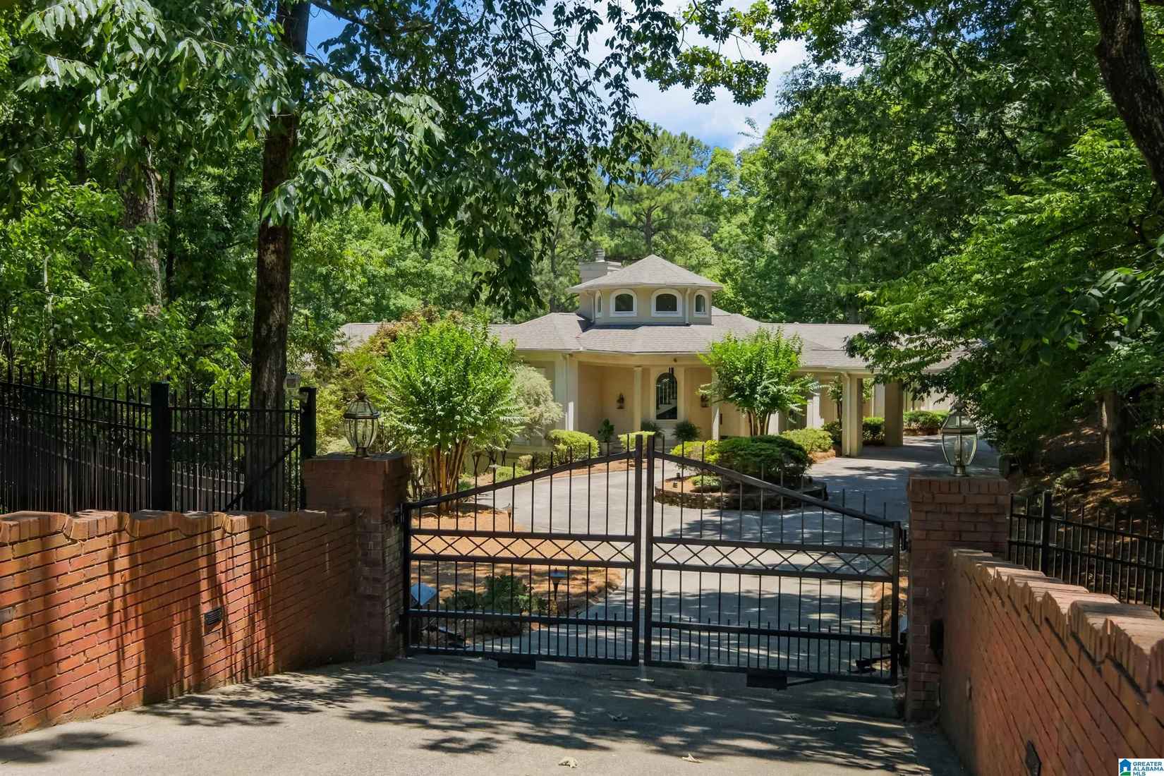1014 Lake Winds Dr  