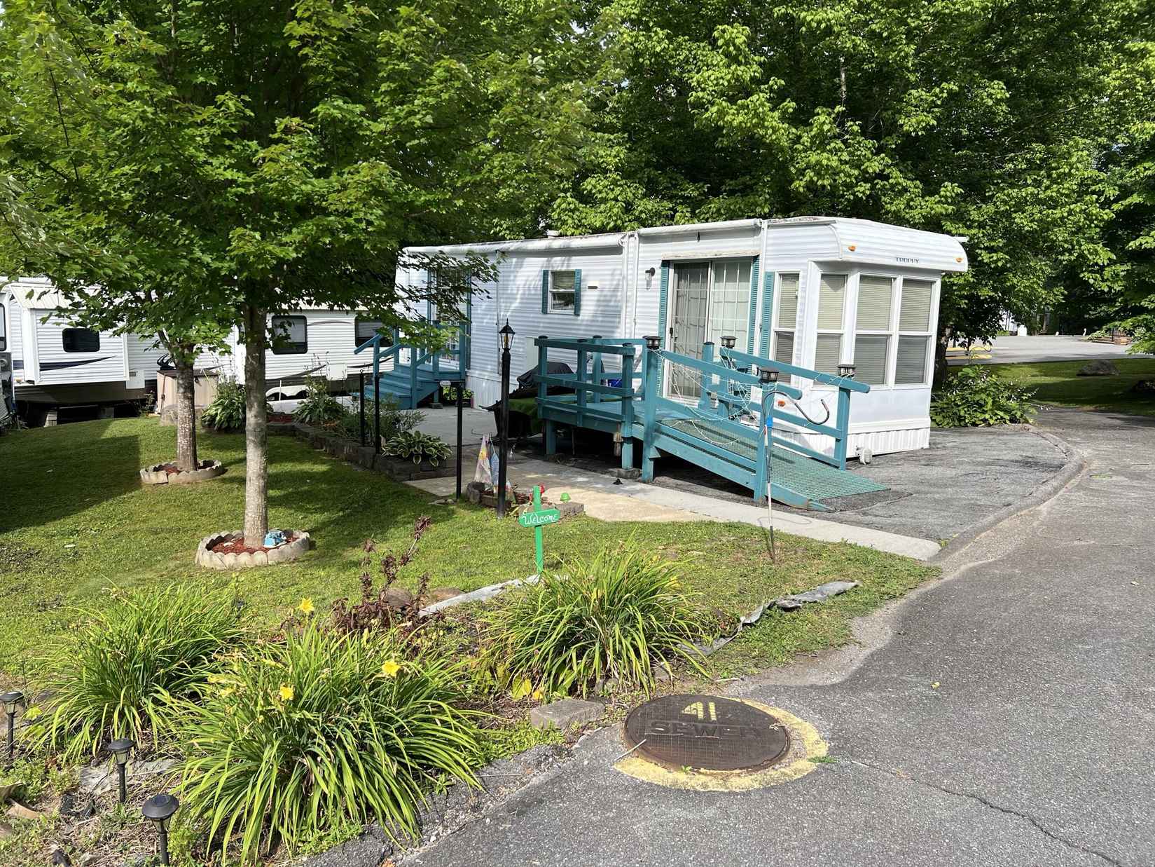 4229 E Pkwy Unit 009  