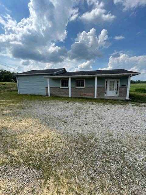 2673 Campbellsville Rd  